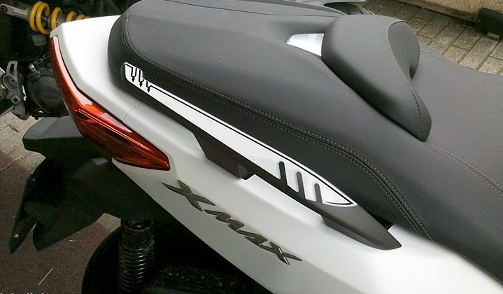 2 3D ADHESIVE FRONT PROTECTIONS Kompatibel Für YAMAHA XMAX 400 2013-2016