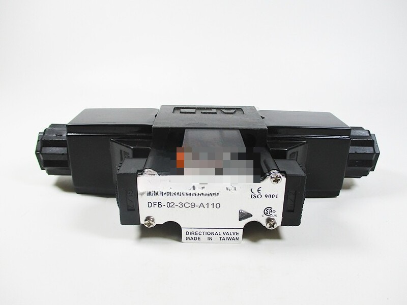 1PCS NEW FOR Dofluid Solenoid valve DFB-02-3C9-A110