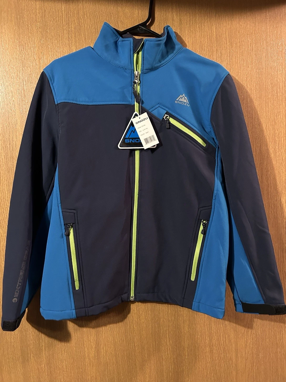 Snozu Jacket Youth Large (14-16) New With Tags