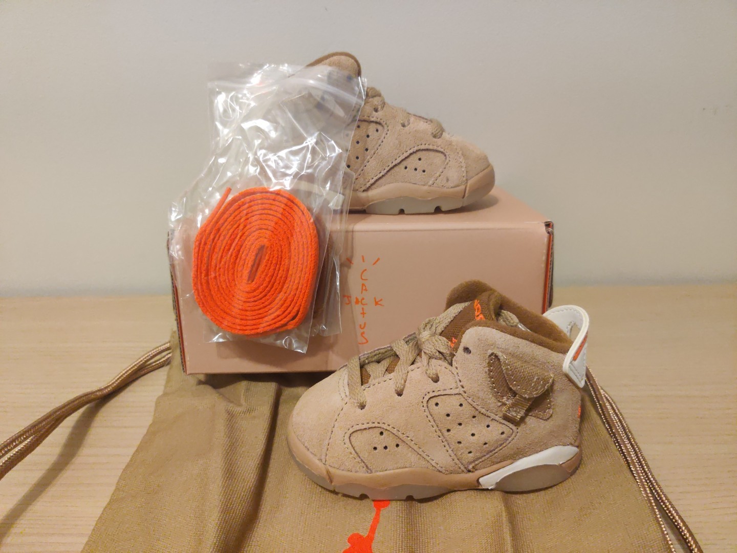 DH0692-200 TODDLERS AIR JORDAN RETRO 6 'TRAVIS SCOTT BRITISH KHAKI' (TD)