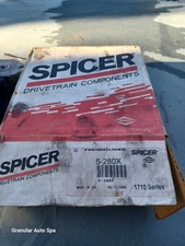 Dana Spicer 1710 Series Universal Joint w/Hardware 5-675X