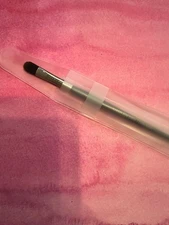 *NEW* Mary Kay Cream Shadow / Concealer Brush