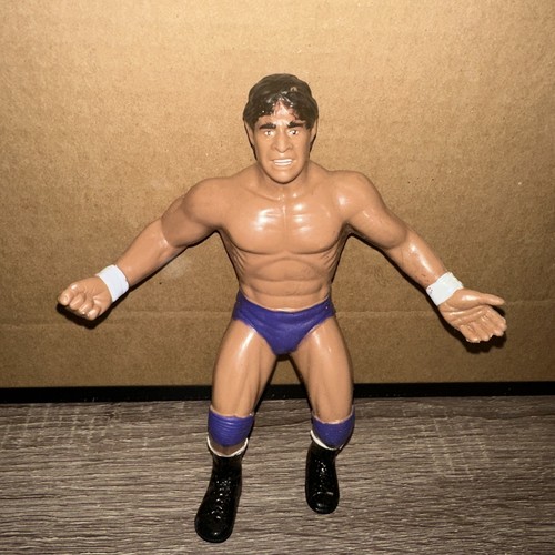 TITO SANTANA WWF WRESTLING SUPERSTARS VINTAGE 1986...