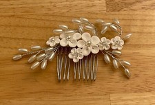 Bridal/Wedding Latious Flower Hair Comb - White/Silver Accessory - Excellent 