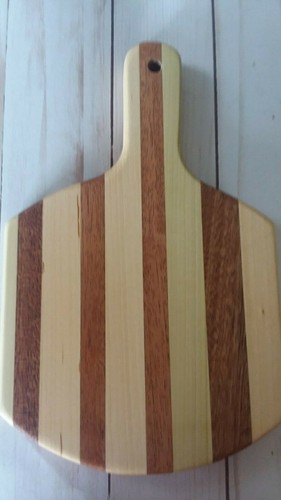 HANDMADE IN NEW HAMPSHIRE SMALL WOODEN CUTTING/CHEESE BOARD 9 1/2'' X 6' X 1/2" - Picture 10 of 10