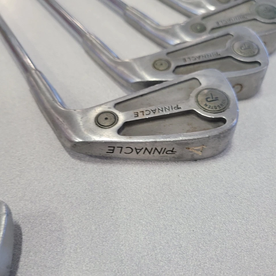 Acushnet Pinnacle Iron Set Right Hand Steel Shaft 2-9 Irons With Pitching Wedge  - Image 4 of 4