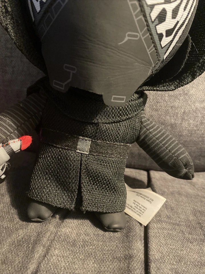 Muñeco de peluche súper deforme Kylo Ren Star Wars Force Awakens juguete de peluche con licencia Foto 4 de 4