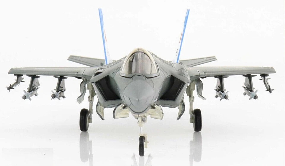 HA4429 1/72 F-35A Lightning II CAF mock up Canada Aviation & Space Museum Ottawa - Image 2 of 4