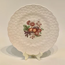 Copeland Spode Fruit Basket Embossed Daisies Ironstone Luncheon Plate 9.25"