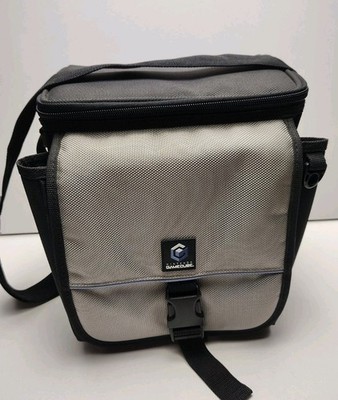Official Nintendo GameCube Carrying Travel Case Bag Storage Free Ship VERY CLEAN