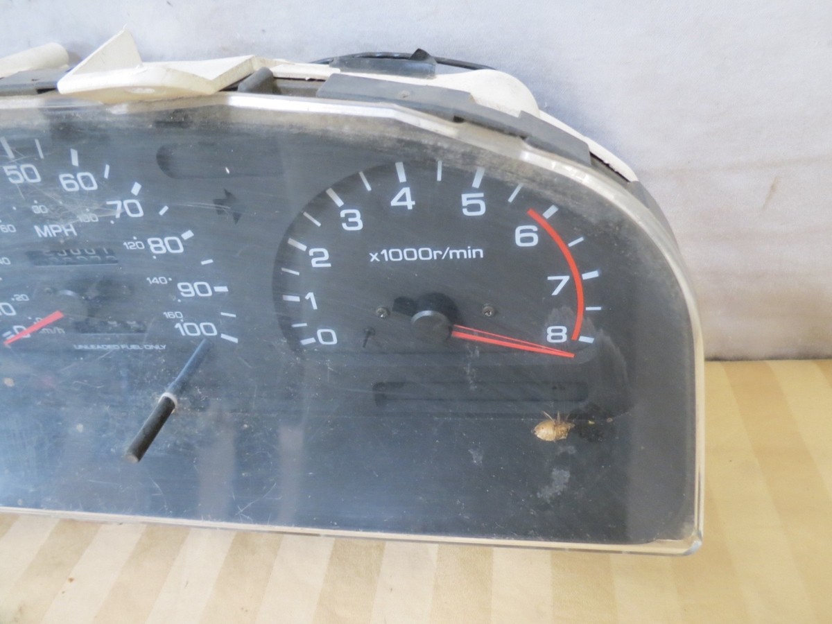 94 95 96 97 Nissan D21 Pickup Instrument Speedometer Cluster 100