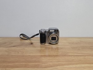 Kodak EasyShare Z700 4.0MP Digital Camera 5x Optical Zoom - Tested