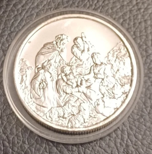 1 Troy ounce Merry Christmas Silver Round .999 Fine Nativity Scene
