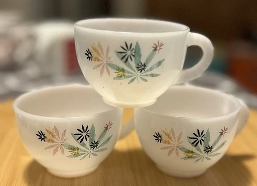 Vintage MCM Lot Milk Glass Atomic Flower Tea Coffee Cups Set of 3
