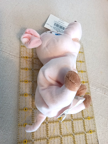 Disney Store Hen Wen the Black Cauldron Bean Bag Stuffed Animal With Tag - Picture 6 of 6