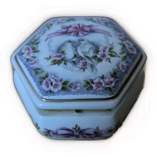 Vtg 87 Heritage House Porcelain Music Box Valentine Serenades Let Me Call You 