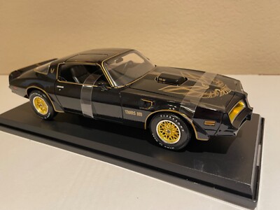 1/18 Maisto Pontiac Firebird Trans Am Black with Gold trim Brand