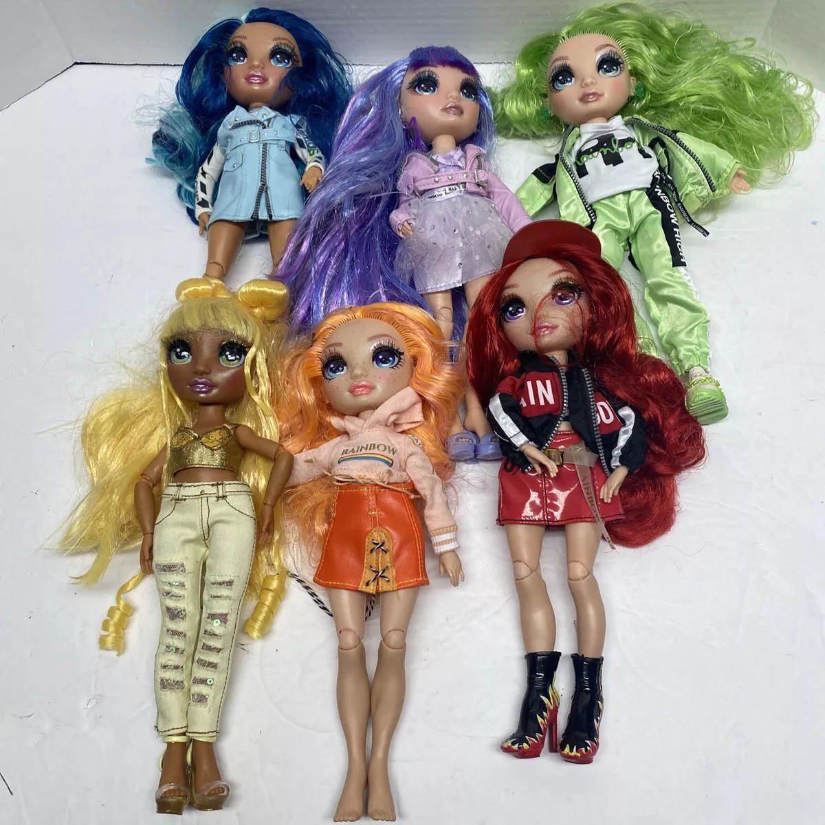 Lot - Rainbow High Dolls Series Wave 1 - Set of 6 dolls w all outfits