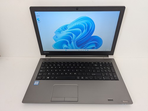 Notebook Toshiba Tecra A50 Usato - I5-6200U, 8GB RAM, SSD 256GB, Windows 10 Pro, 15.6" HD, Perfettamente Funzionante