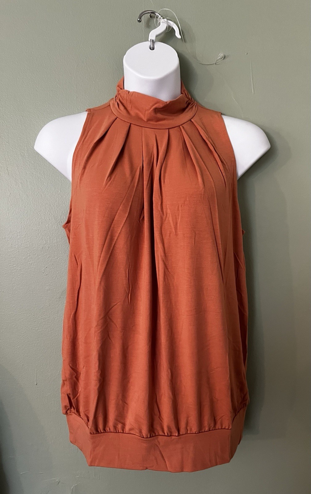 Women’s Plus Size Sleeveless Blouse 2x