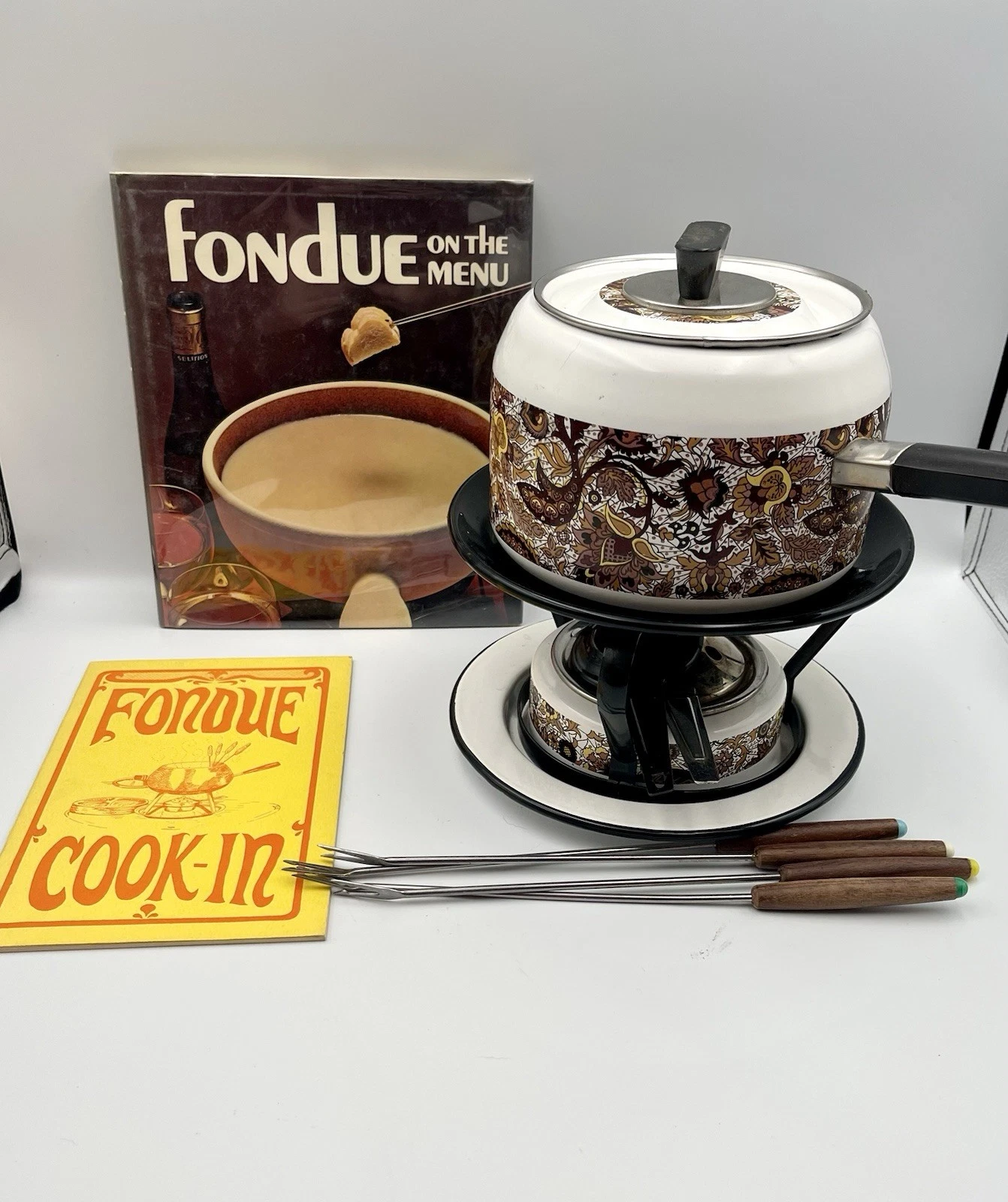 Vintage 70s Fancipans Fondue Set w/ Forks + 2 Cookbooks Gift Bundle
Opens in a new window or tab