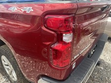 19 20 21 22 23 24 25 CHEVY SILVERADO 1500 Tail Light Lamp Driver Left