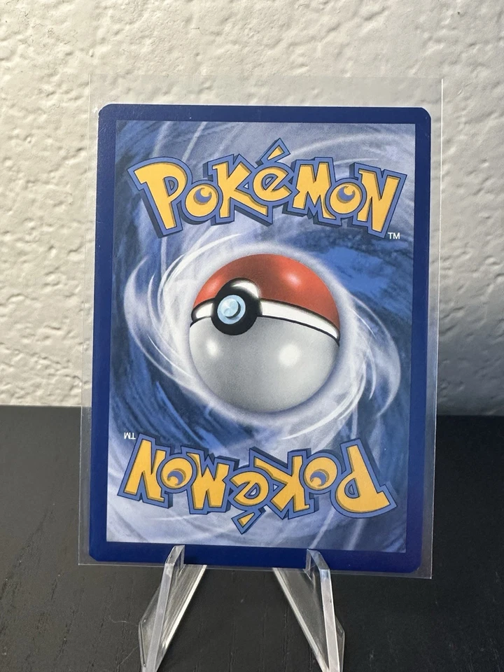 Pikachu V SWSH285 SWSH: Sword & Shield Promo Cards Holo - Image 2 of 2