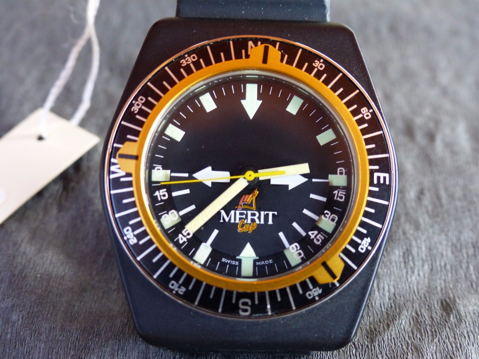 NEW Old Stock Yachting MERIT CUP WATCH rear hard to find !!!!