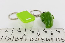 Tupperware keychain New Green Fridgesmart Pepper keeper New tinietreasures