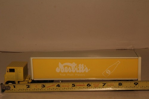 Winross Nesbitt's Semi Truck, Yellow - Picture 9 of 9