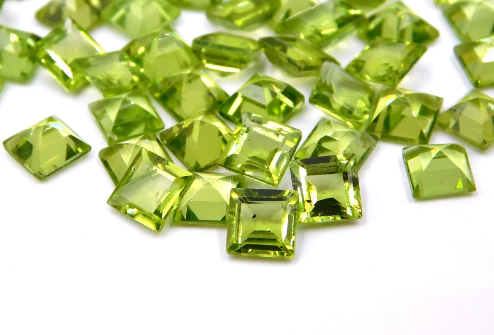 5 MM Natural Peridot Square Cut Lot Loose Gemstone For Jewelry Making H-637 - Image 2 of 4