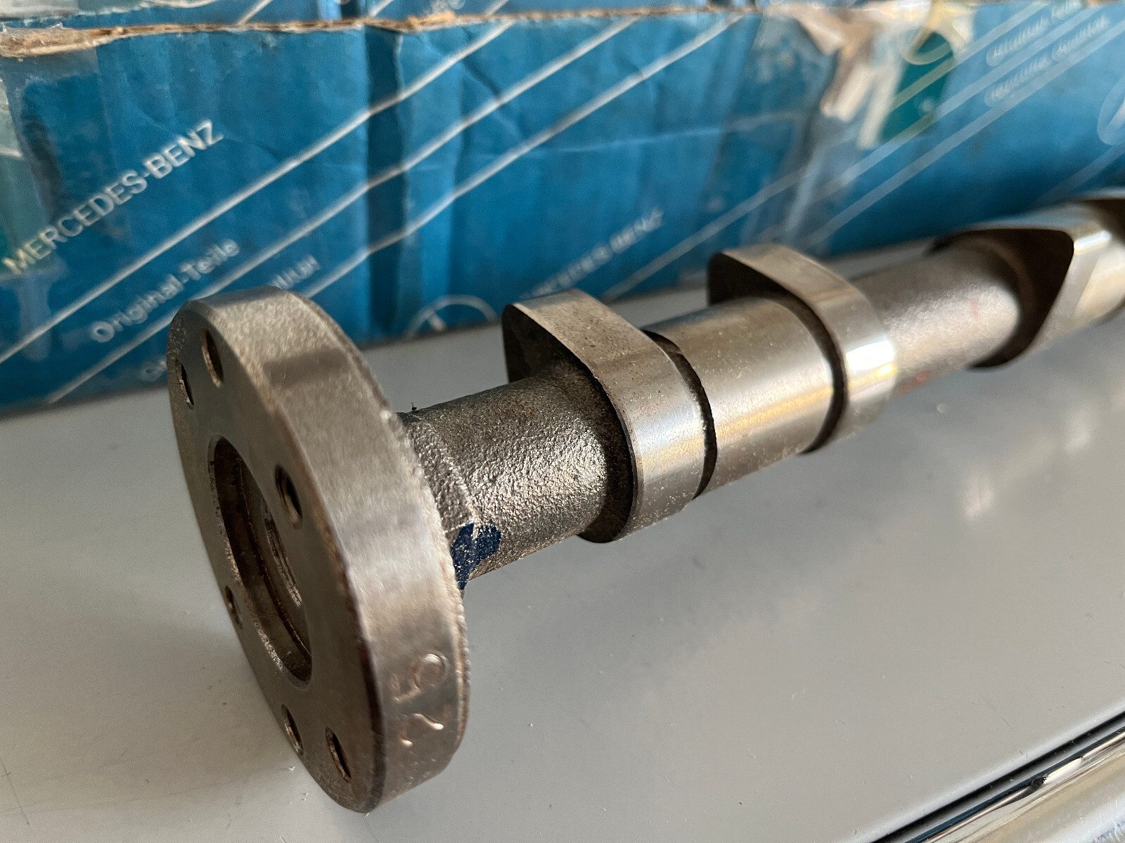 NEU NOS Mercedes-Benz 190E 2.3-16V W201 M102 Nockenwelle STANDARD