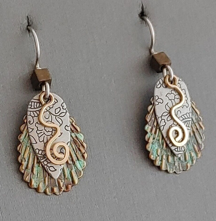 Shell Paisley Pattern Earrings Pierced Dangles La… - image 1