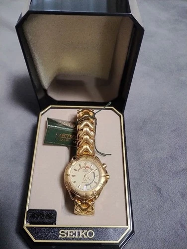 SEIKO KINETIC 3M22-0B99 Sport 100 Gold Ladies Watch Unused Working Vintage