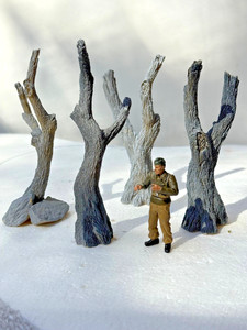 4 /Multi-Scale BAYARDI Primed Dead Trees for Diorama Use