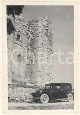 1940 ca CASTEL DEL MONTE - Veduta con auto LANCIA ARTENA  *Foto 9x7 cm