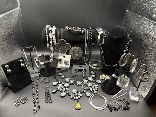 Large Vintage Silver Tones Costume Jewelry 50 Plus Piece Lot