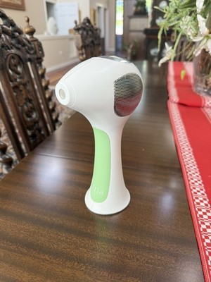 Tria Beauty Hair Removal Laser System Model LHR 4.0 Green White