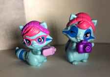Hatchimals CollEGGtibles Raccoon Photographe - Insta-Grandpa Dan Grammie Grace
