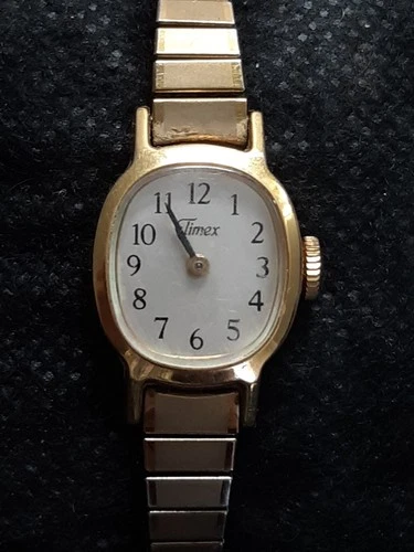 Working Vintage Timex Manual Windup Woman's Watch Gold Tone Dial 6.5" Band Works