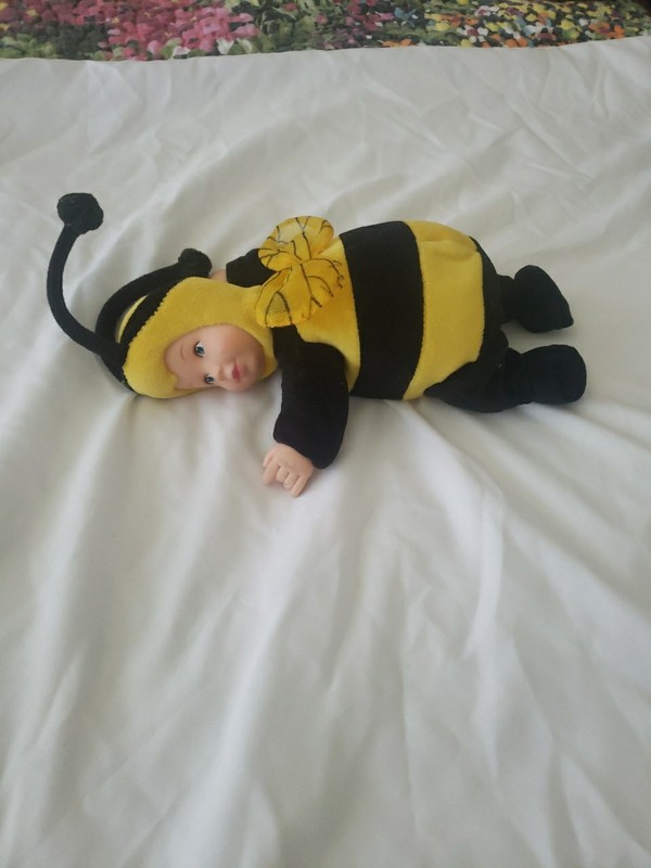 Anne Geddes Baby Bumble Bee Doll 9" Beanie Plush 1997 Collectible