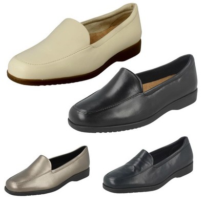 Damen Clarks Leder Weite E/EE Loafer Flach Freizeit Komfort Schuhe-Georgia