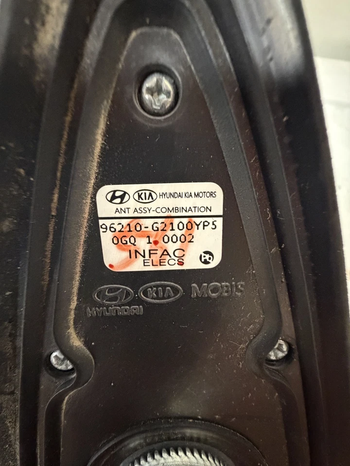 Antena de techo OEM para Hyundai Ioniq HEV, PHEV 96210-G2100-YP5 azul intenso (YP5) Foto 2 de 4