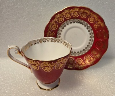 VTG Royal Standard English Bone China Cup & Saucer Red, Gold