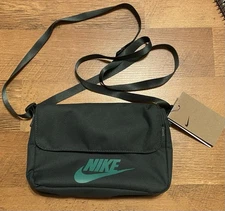 Nike Sportswear Women's Futura 365 Crossbody Bag (3L) Vintage Green One Size NWT
