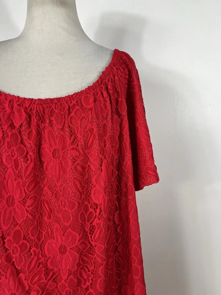 Camisa Top Marca Slinky 2X Rojo Encaje Superposición Elastizada Cuello Redondo Manga Corta J4 Foto 2 de 4