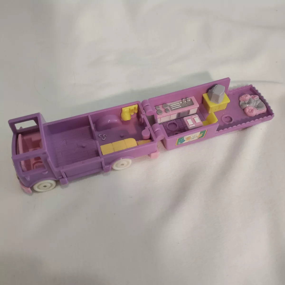 Polly pocket stable on the go sales