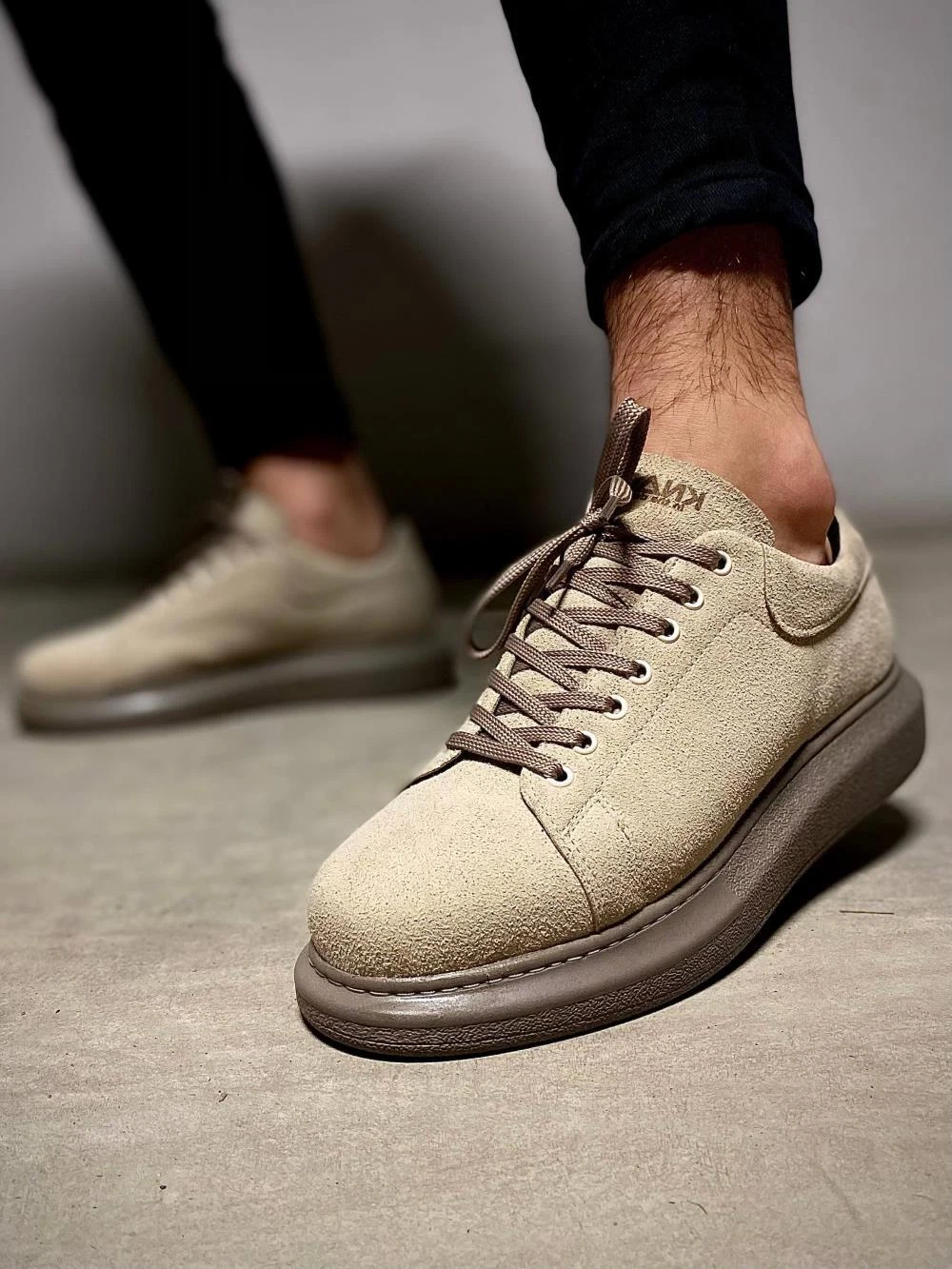 ALEXANDER MCQUEEN Solaress 257 Scarpe Uomo Scamosciate Scarpe Eleganti da Sera Sneakers Da Quotidiane Vison