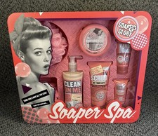 Soap  Glory Soaper Spa 7 Piece Gift Set Full Size Shower Gel Scrub Foot Hand
