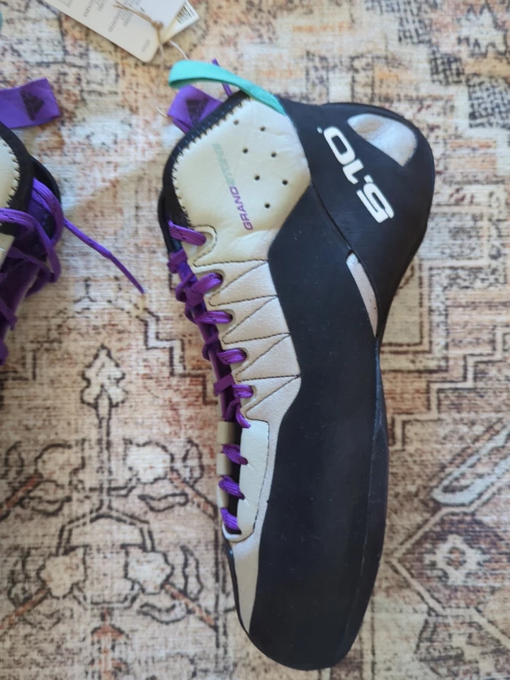 Adidas Grandstone 5.10 Zapatos de Escalada en Roca Para Hombre Talla 10us BC0866 NUEVOS CON ETIQUETAS NUEVOS Foto 2 de 4